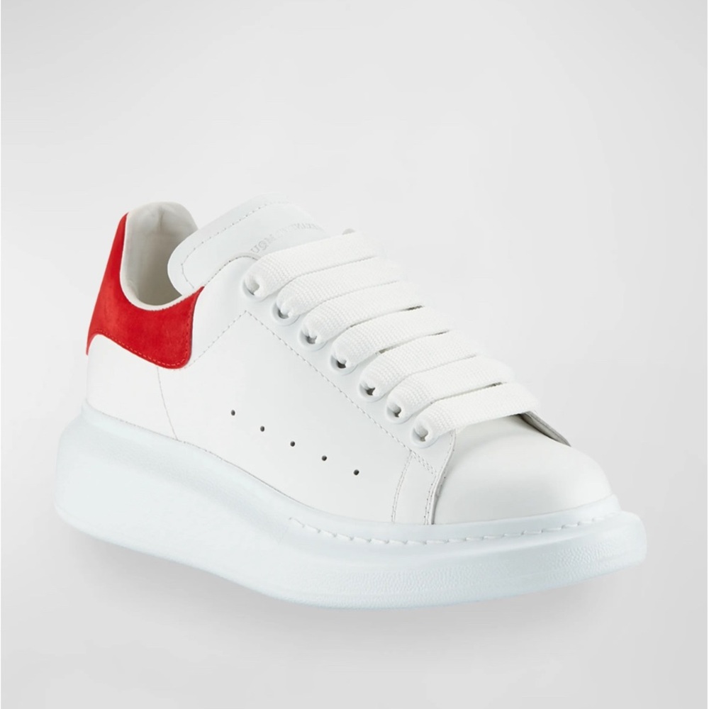 NWOB Designer Alexander McQueen Oversized Sneakers Womens 39